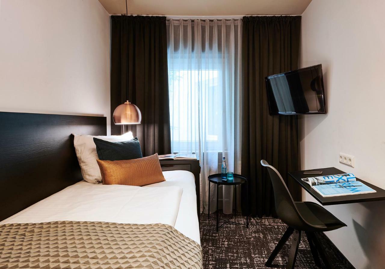 Dom Hotel 3*